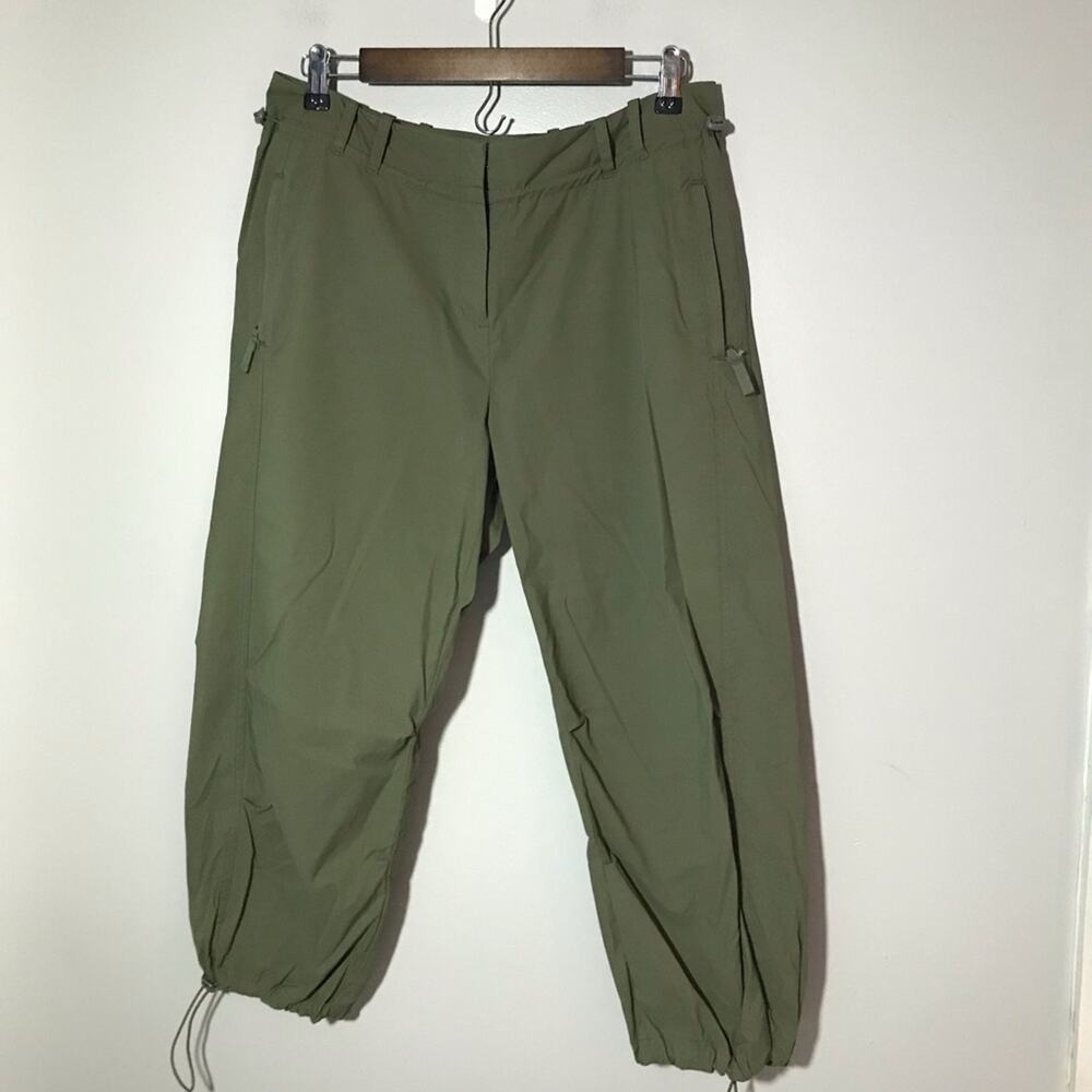J Jill army green size 12 cropped cinch bottom nylon pants stretchy cinch waist